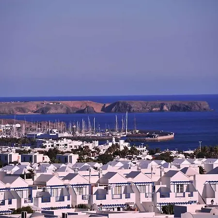 别墅 Playa Blanca Sleeps 4 Pool Wifi 普拉亚布兰卡