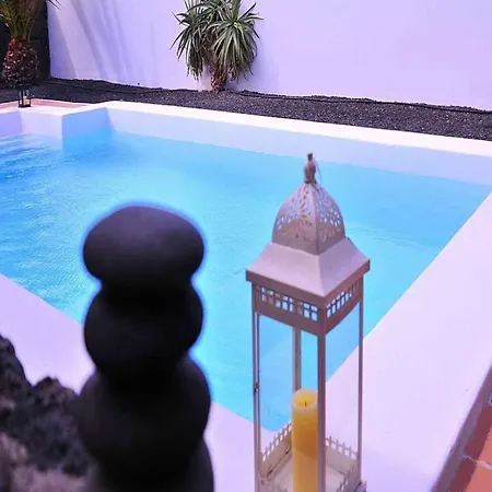 Playa Blanca Sleeps 4 Pool Wifi 别墅 *