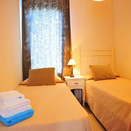 Playa Blanca Sleeps 4 Pool Wifi Villa Playa Blanca (Lanzarote)