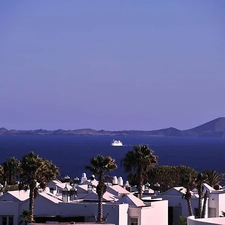 Playa Blanca Sleeps 4 Pool Wifi فيلة بلايا بلانكا